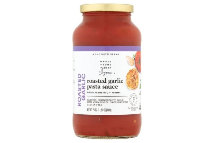 A garlicky red pasta sauce.