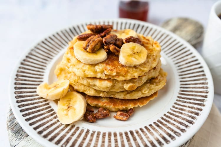 Protein pancakes make for scrumptious healthy snacks that not only tantalize the taste buds but also pack a nutritious punch.