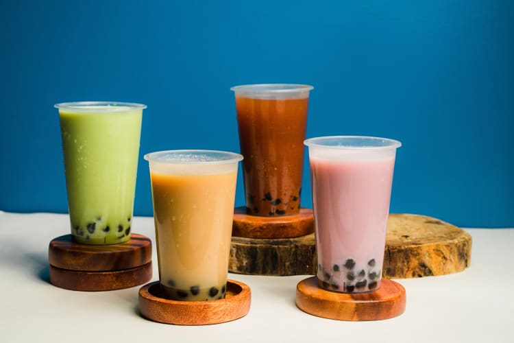 Four flavors of milk tea, a refreshing Hong Kong food