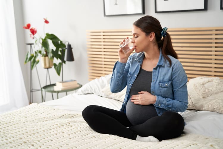 How Much Water Should You Drink a Day if pregnant?