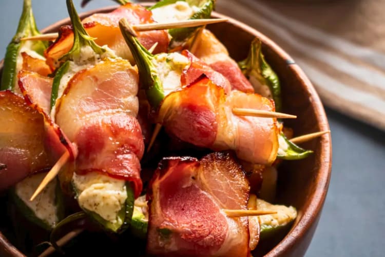 Jalopeño poppers are a good keto snack.