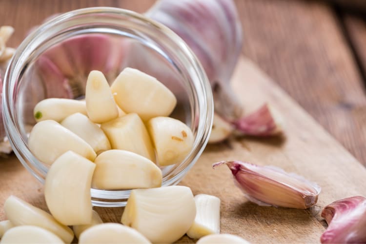 Learn a kitchen gack to easily peel garlic