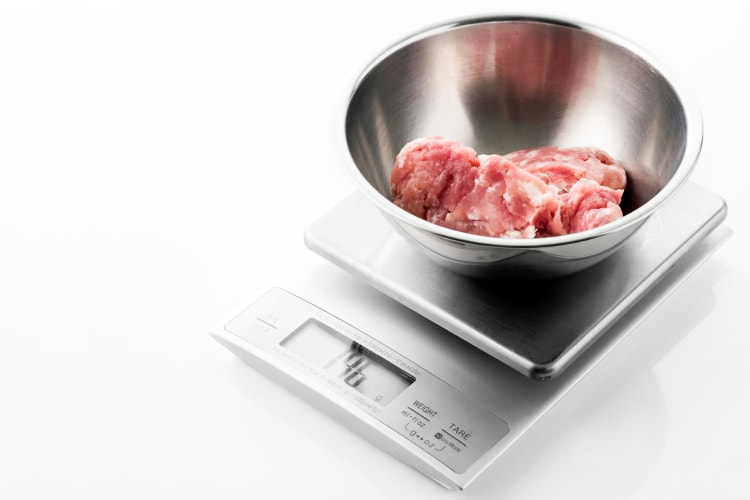 Kitchen hack: use a digital scale to weight your foods