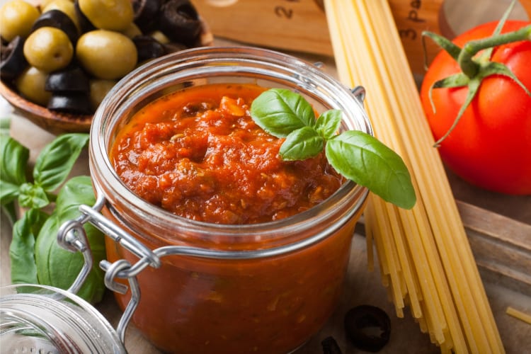 Homemade tomato sauce
