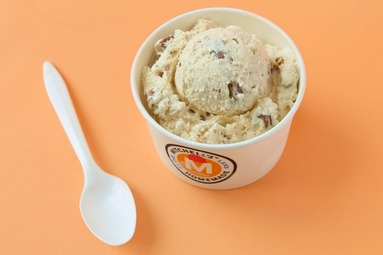 Peanut butter chocolate pretzel yogurt