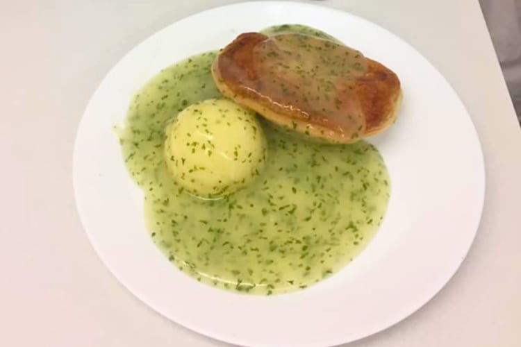 A traditional London food is meat pie, mash and liquor. 