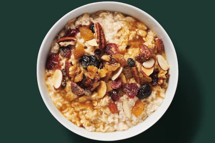 Rolled Steel-Cut Oatmeal is a low-calorie fast food option.