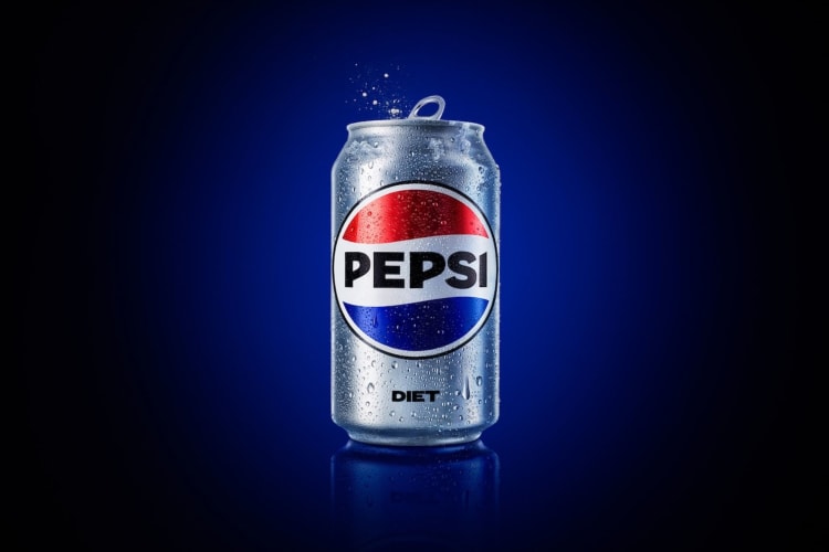 A can of diet pepsi.