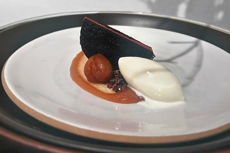 Dark chocolate cake