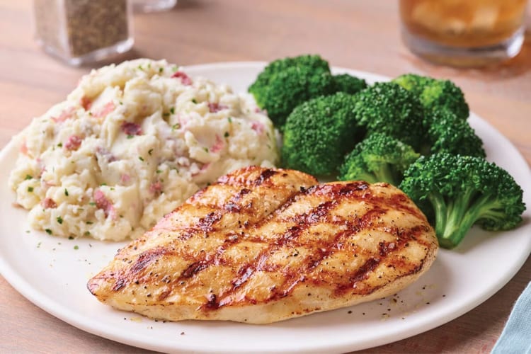 Chicken and broccoli plate from Applebee's.