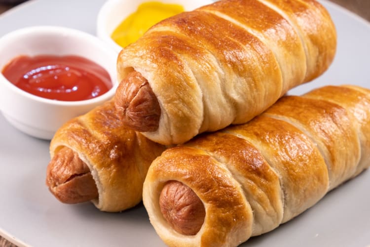 These pretzel dogs are a great potluck idea