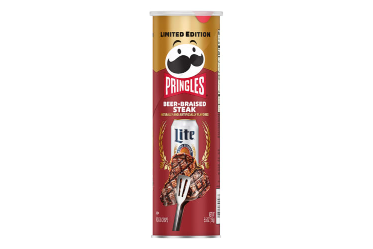 A tube of the Beer-Braised Steak Pringles flavor