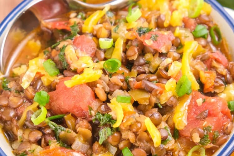 Vegan chili is a romantic dinner idea.