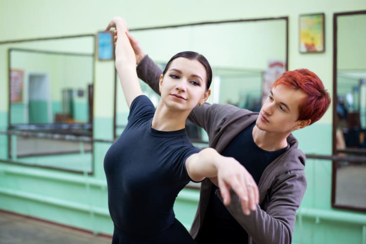 Bounden is a dancing team building activity