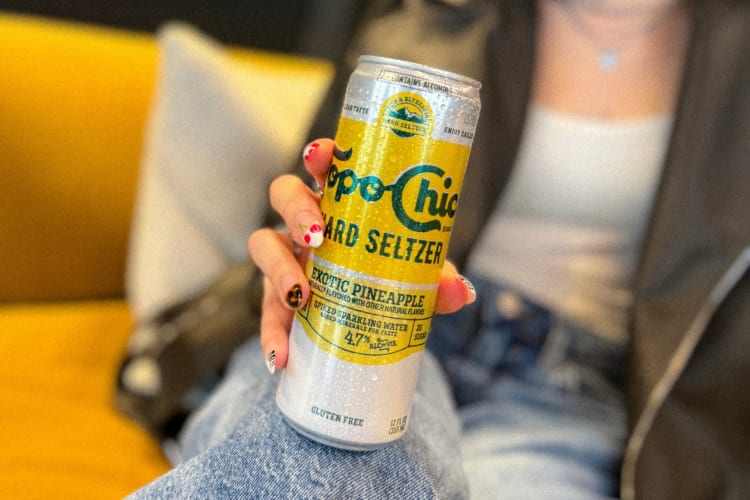 Exotic pineaple Topo Chico