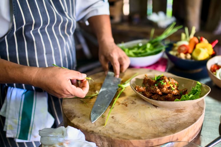 A vegan online cooking class.