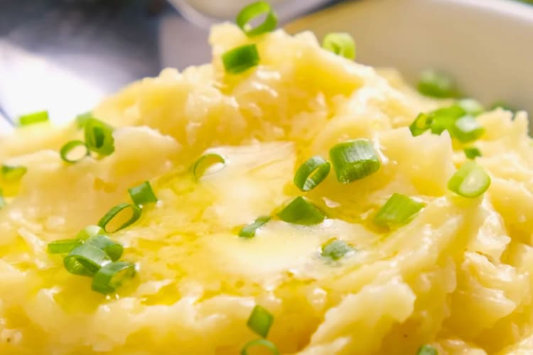 Mashed potato is a classic vegan passover recipe.