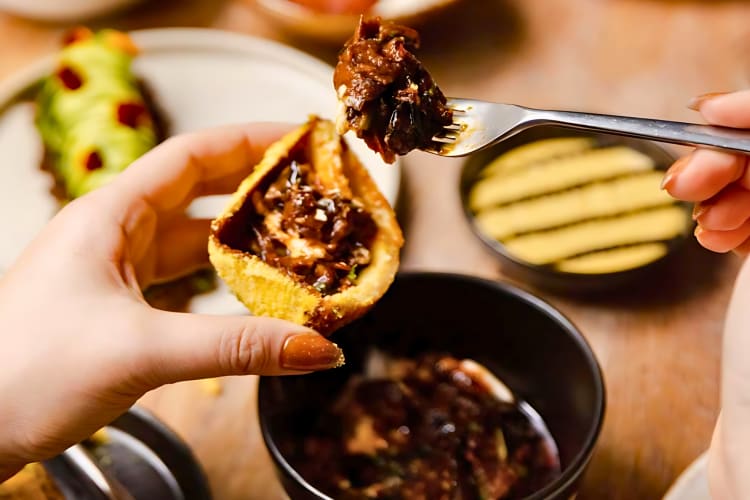 Enjoy a delicious appetizer at this vegan restaurant in London