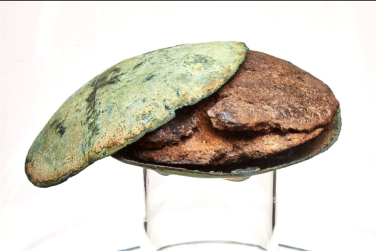 Historians credit Ancient Egyptians as the people who invented cake