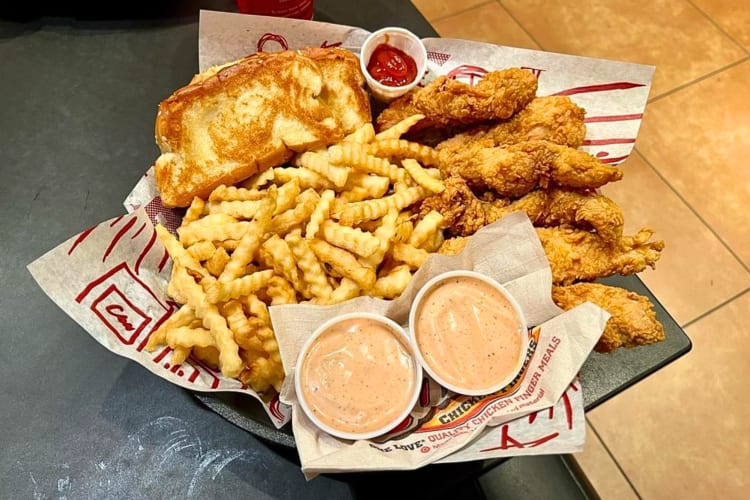 Raising Canes Chicken Fingers