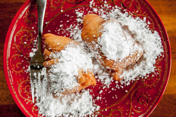 beignets are one of the best foods in new orleans