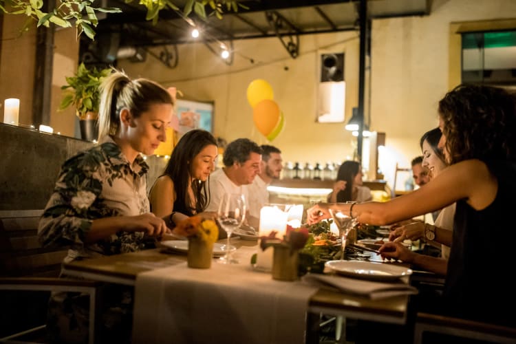 Top 10 Tips For Hosting a Dinner Party - New York Street Food