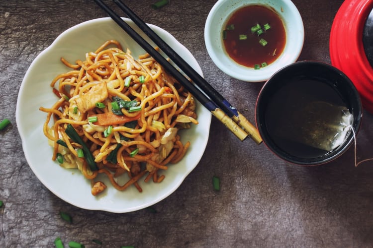 chow mein vs. lo mein