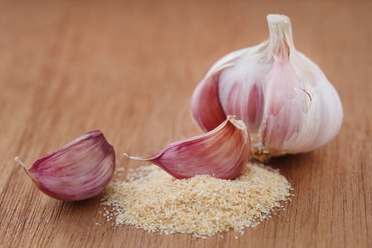 Garlic Powder: How Much Equals One Clove, and More