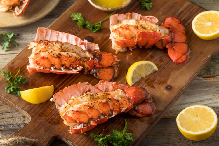 how to eat lobster tail