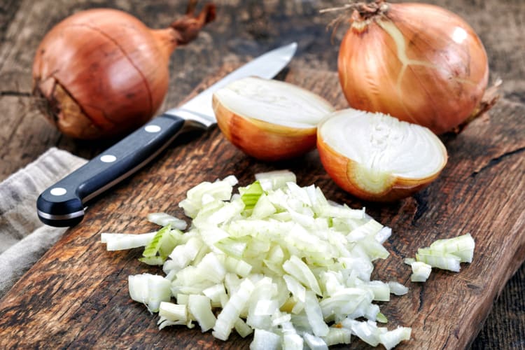 7 Basic Knife Skills Every Home Cook Should Master