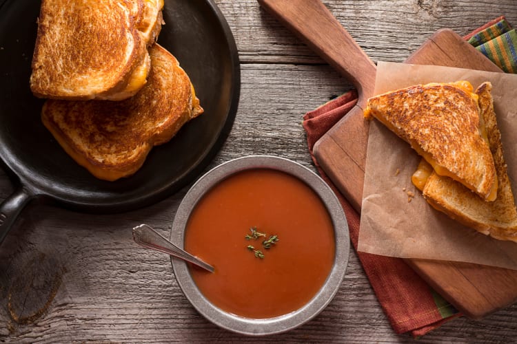 grilled cheese with tomato soup