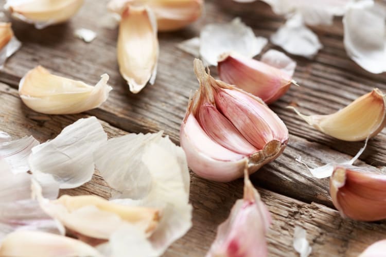 What is a clove of garlic?