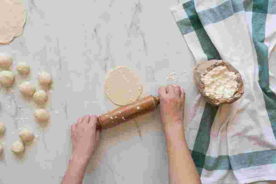 Vegan Tortillas Recipe: Flour the work surface and rolling pin.