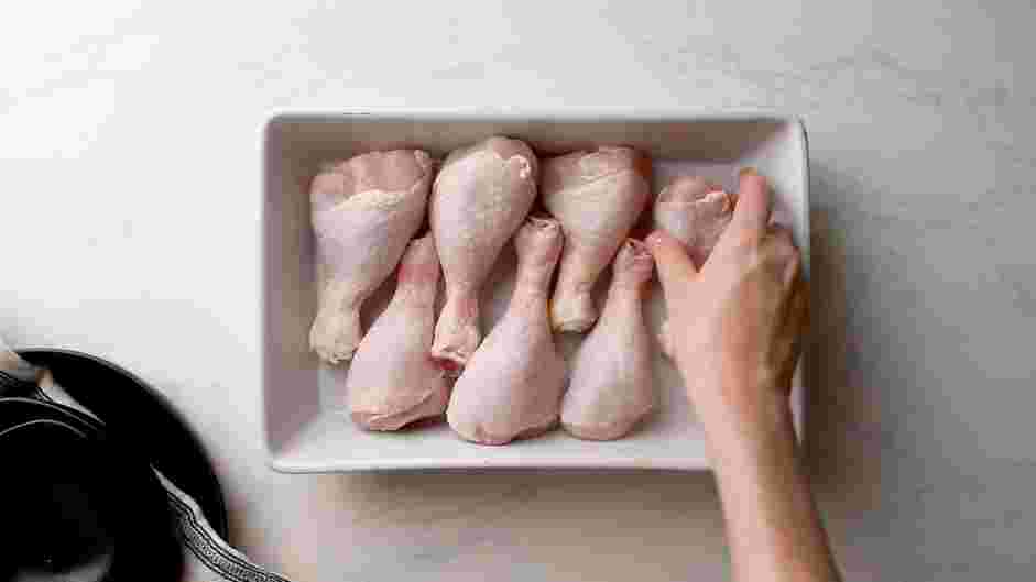 Estofado de Pollo Recipe: Place the chicken legs on a platter and salt liberally on both sides.