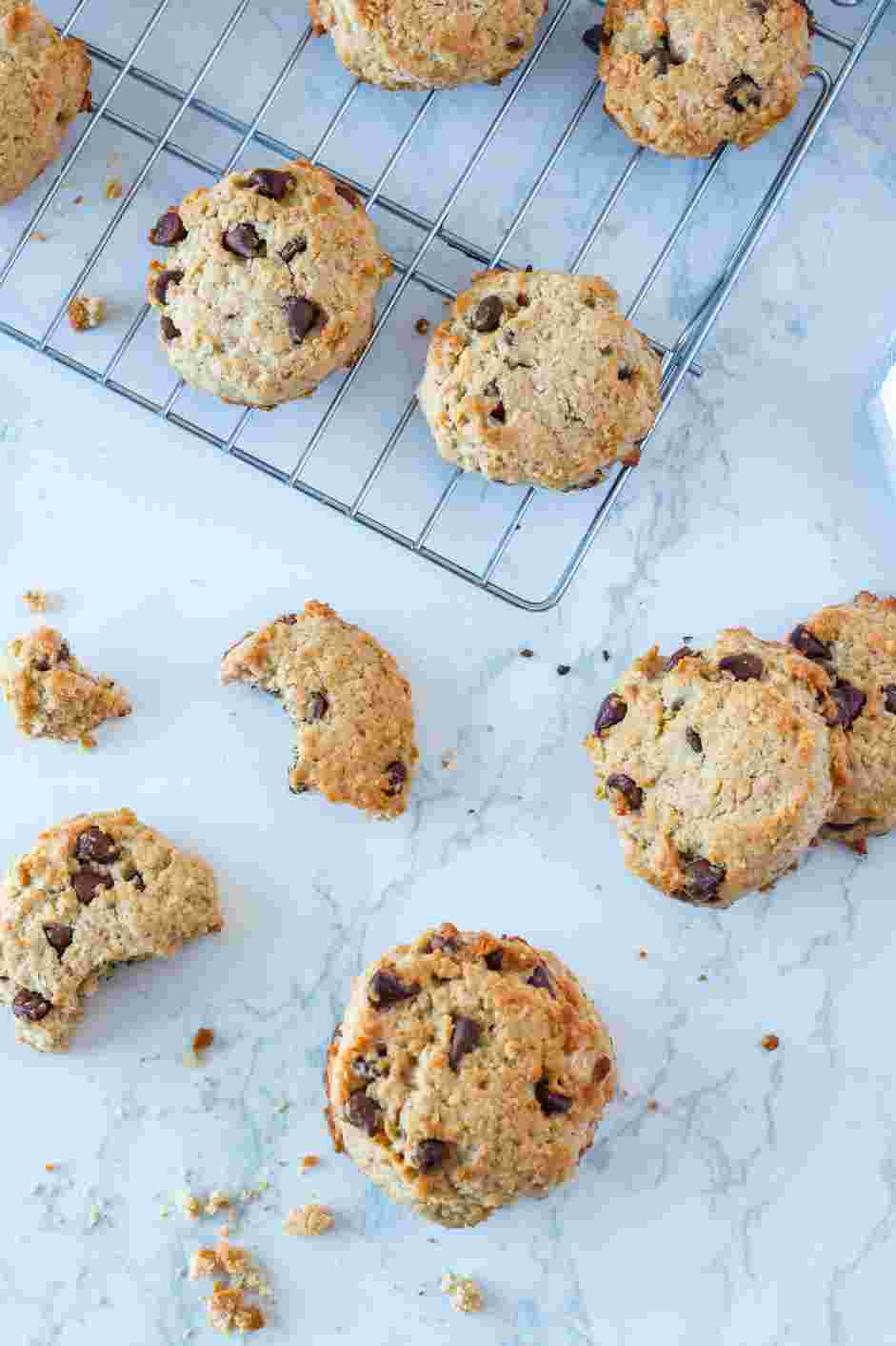 Vegan Oatmeal Chocolate Chip Cookies Recipe: Let the vegan oatmeal chocolate chip cookies cool completely and store in an airtight container.