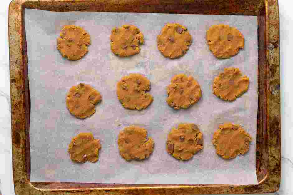 Coconut Flour Cookies Recipe: Scoop approximately one tablespoon of dough and make a ball.