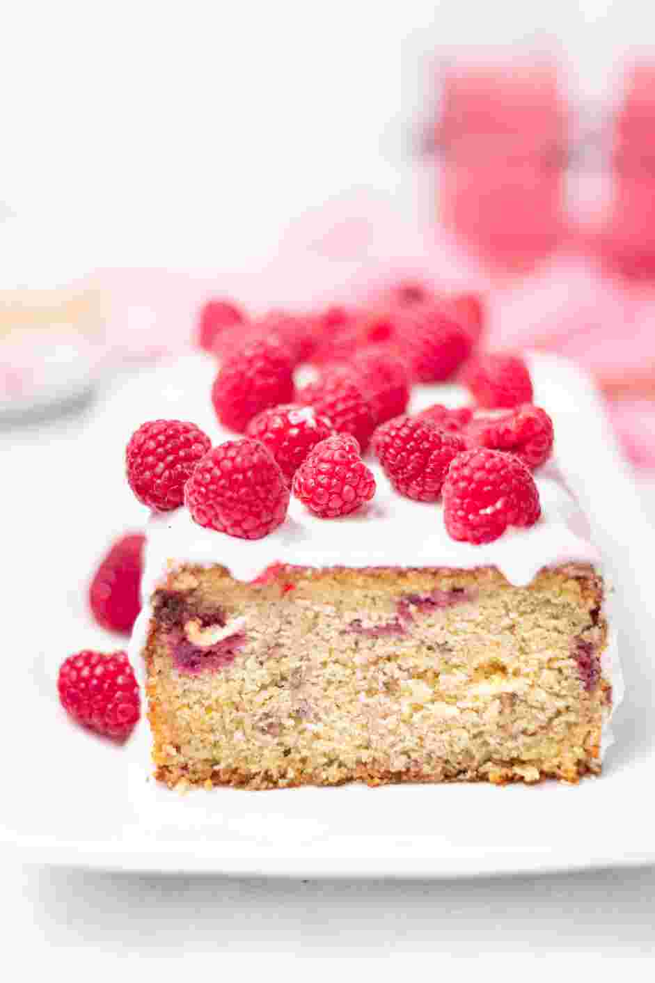 Raspberry Cake Recipe: Pour the glaze over the cooled cake and refrigerate for 30 minutes.