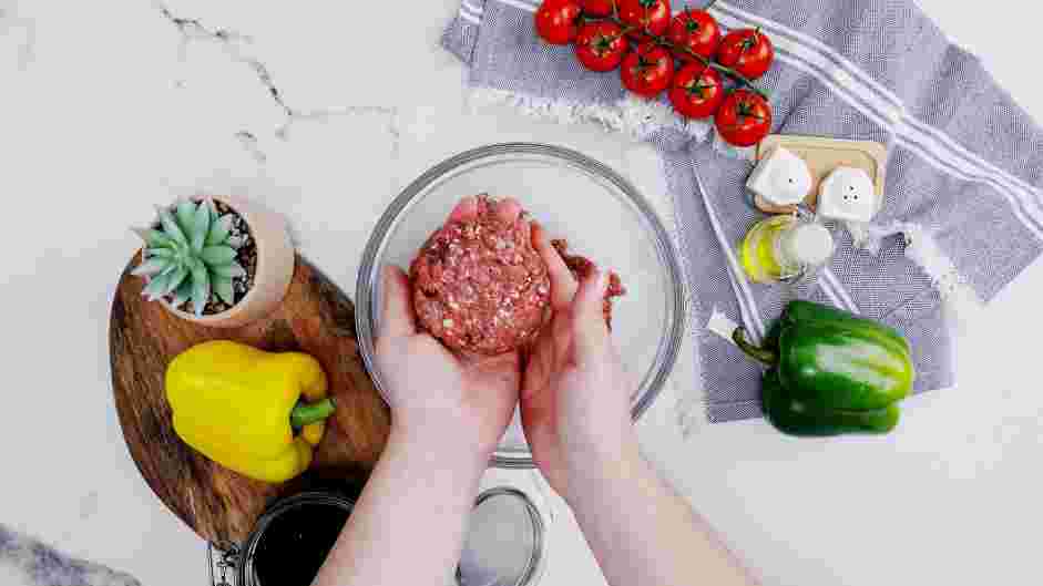 Lettuce Wrap Burger Recipe: Make the burgers.