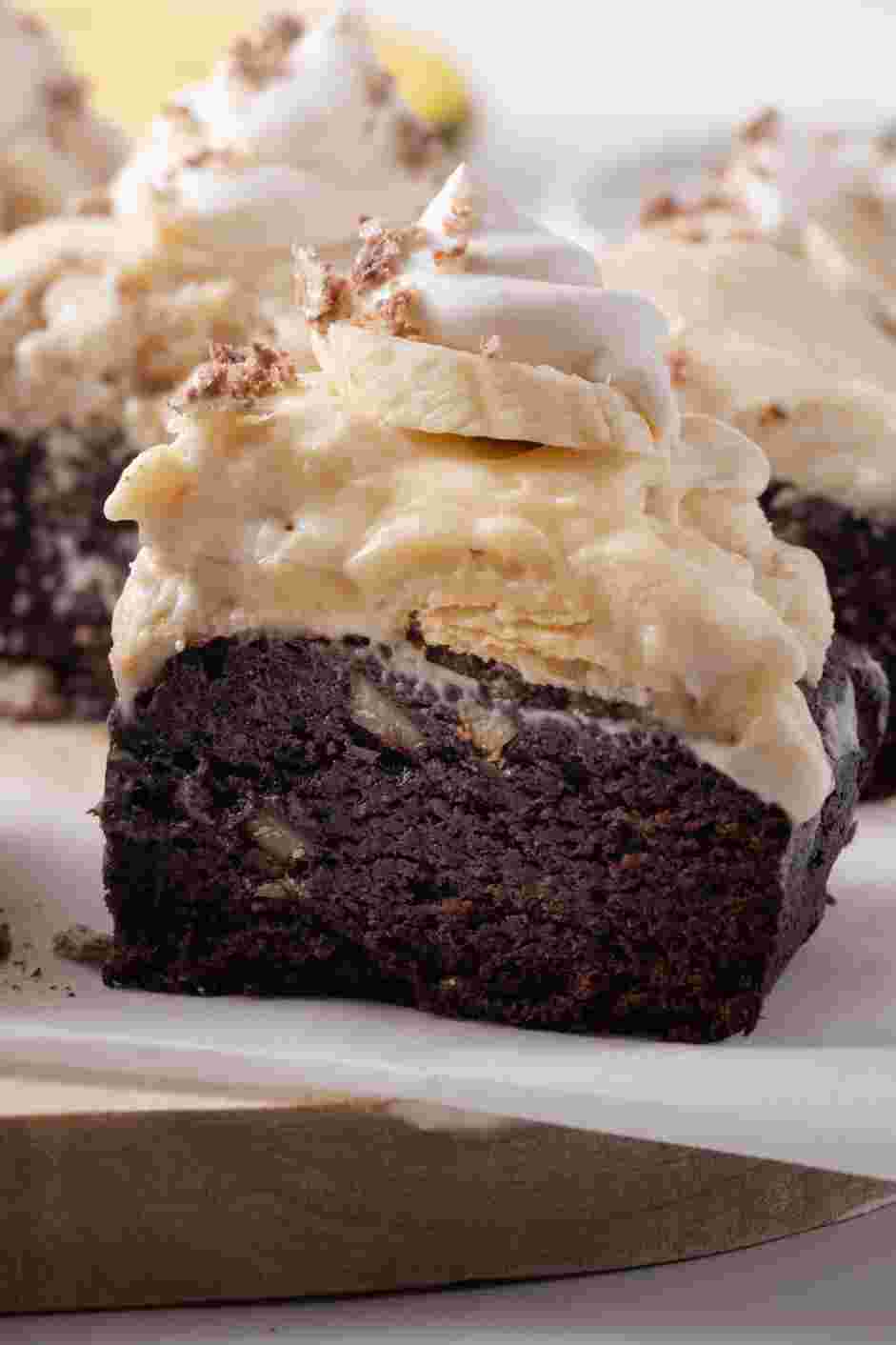 Banana Pudding Brownies Recipe: When ready to serve, remove the plastic wrap and slice the banana pudding brownie into twelve squares.