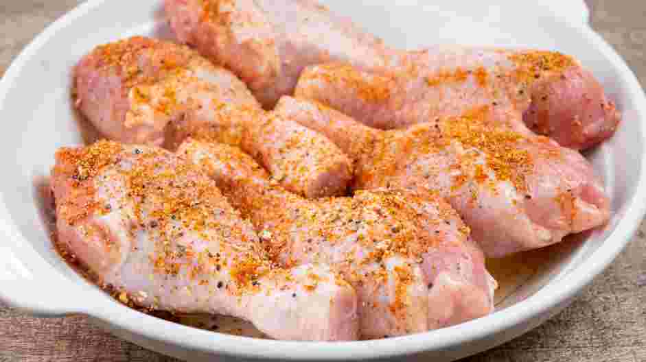 Air Fryer Drumsticks Recipe: Sprinkle the seasoning mixture over the drumsticks.