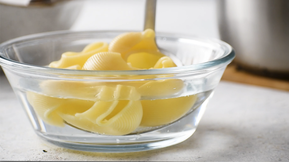Ricotta Stuffed Shells Recipe:
Drain pasta and run pasta over cold water to stop the cooking process.