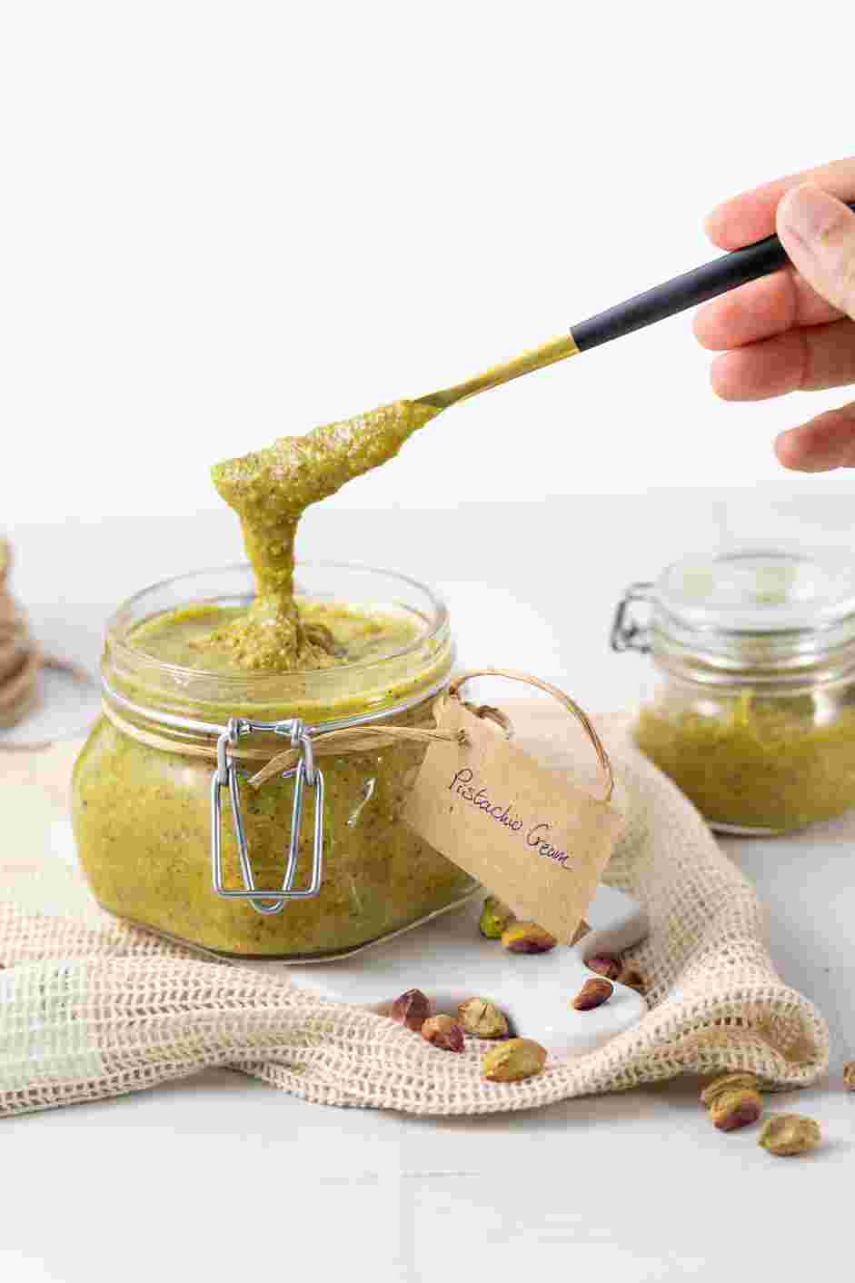 Pistachio Cream Recipe: Stored in the refrigerator, the pistachio cream will last for ten days.