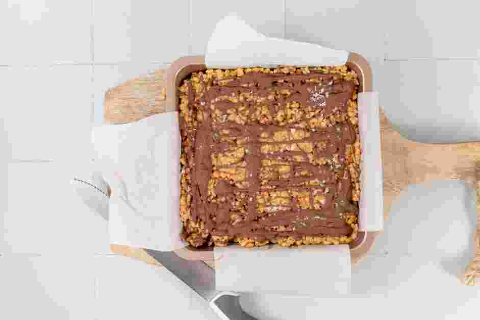 Peanut Butter Rice Krispie Treats Recipe: Let the mixture cool completely, about 1 hour.