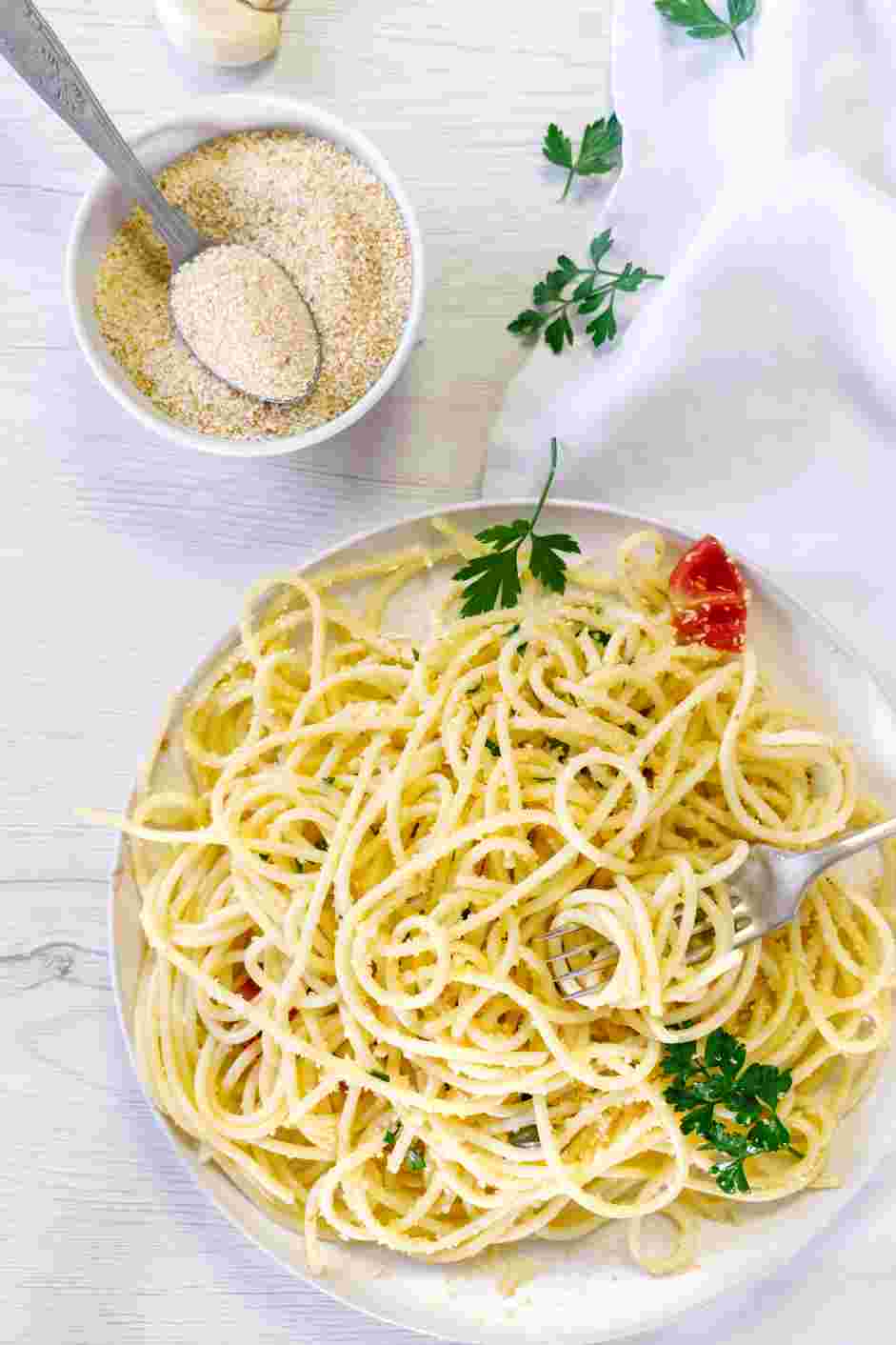 Aglio E Olio Recipe: Serve immediately.