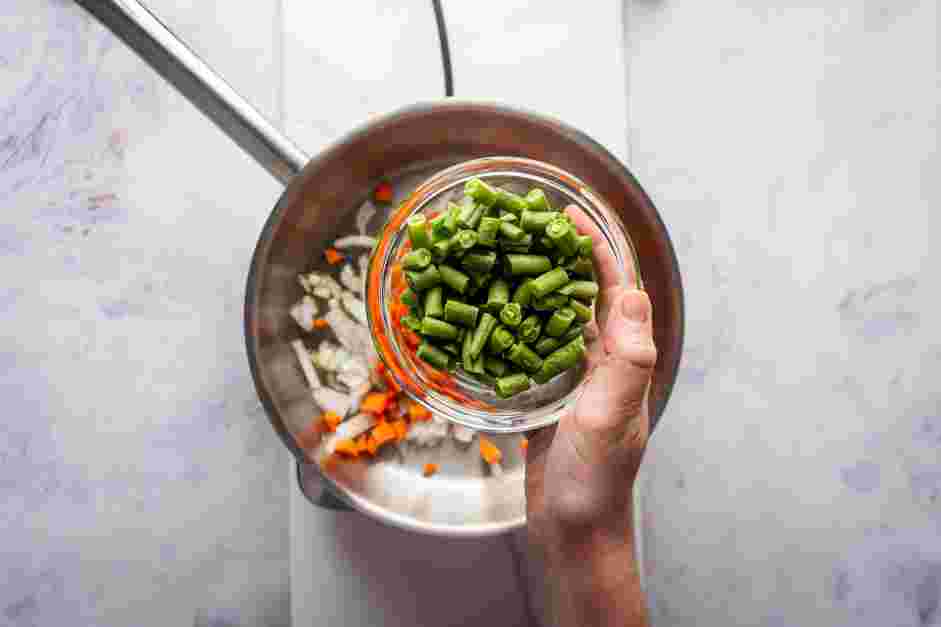 Vegan Shepherd's Pie Recipe:
In a medium skillet over medium heat, heat the olive oil and sauté the onions, carrots and green beans together until tender, about 5 minutes.