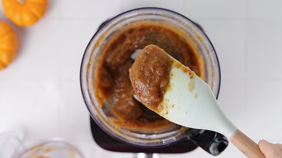 Pumpkin Butter Recipe: 
Once the dates have become soft and hydrated, pour &frac34; cup of the water and the dates into a food processor or a blender.