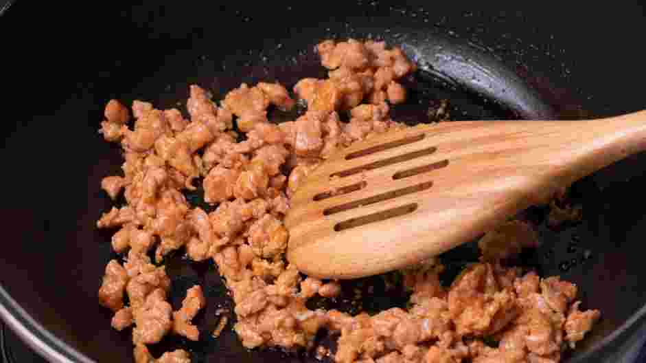Sausage Stuffed Peppers Recipe:
Preheat the oven to 400°F.