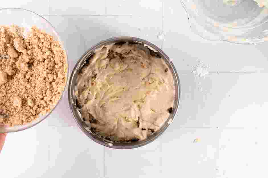 Cinnamon Coffee Cake Recipe:
Pour the remaining batter into the cake pan.