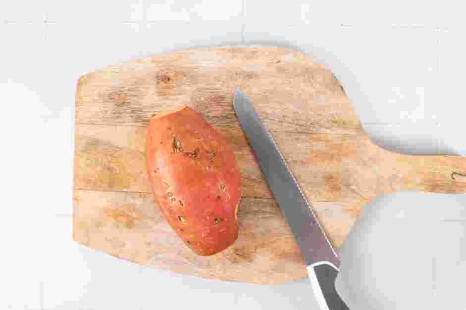 Sweet Potato Toast Recipe:
Scrub and rinse the sweet potato.
