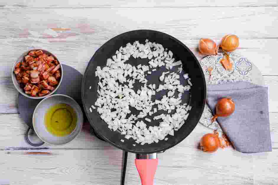 Bacon Onion Jam Recipe: Add the diced onion to the pan and sauté until translucent, about 4-5 minutes.